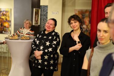 emilia mimi jakubisova charizma vernisaz vystavy