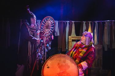 liska s duhovymi ocami