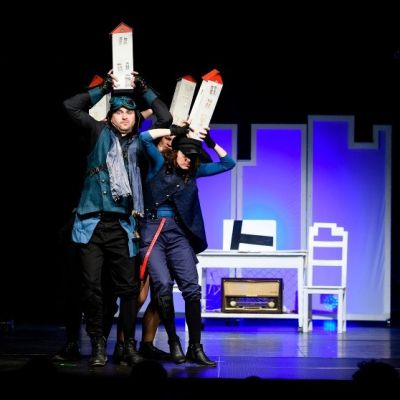 velka tovaren na slova