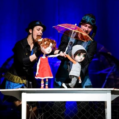 velka tovaren na slova